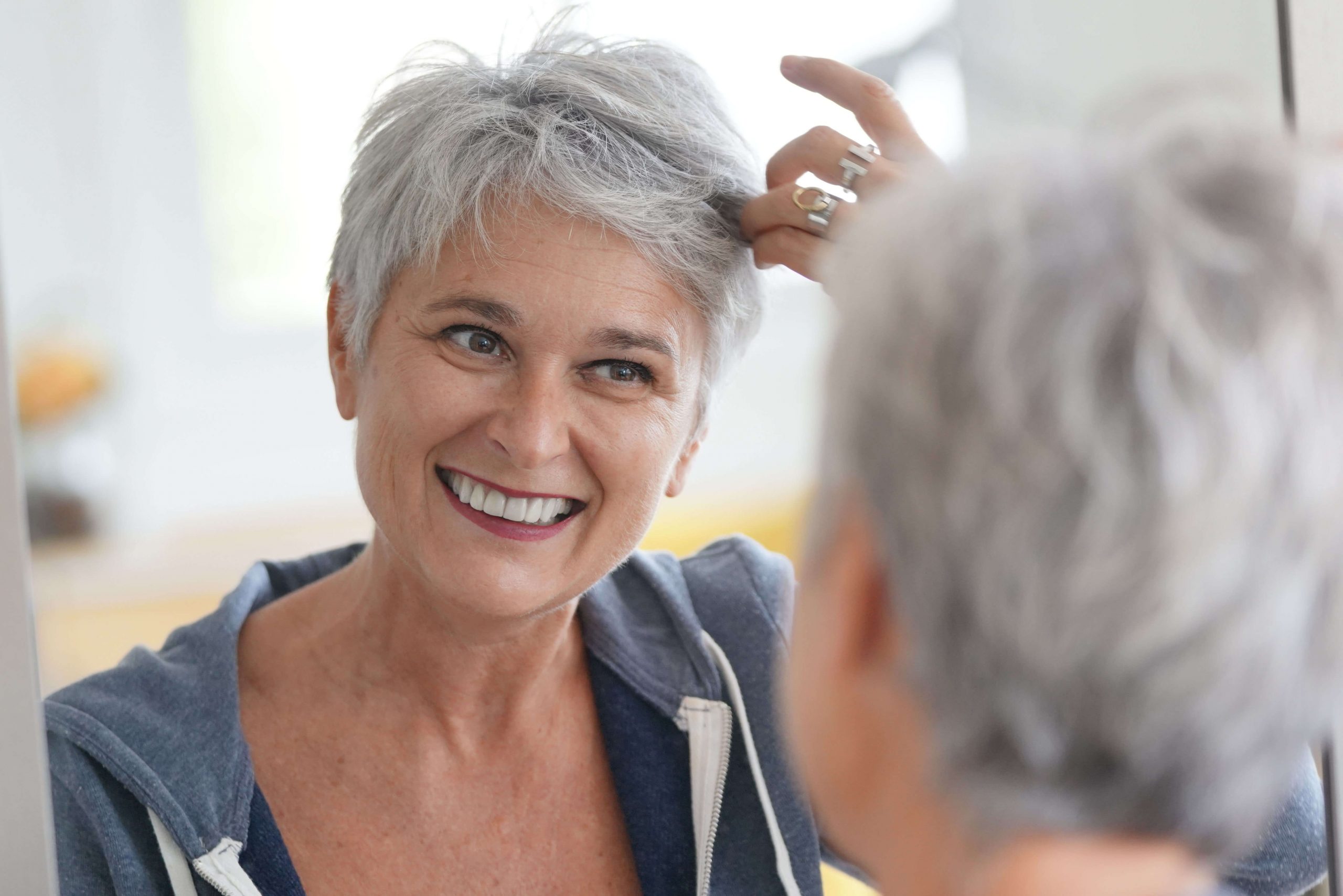 Pixie Haircut is the Best Way to Facilitate the Transition to Gray Hair